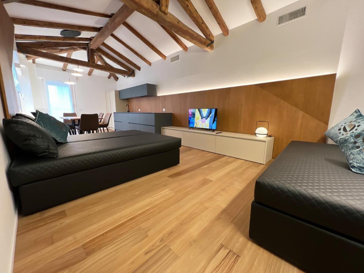 Attico Vivit 60 Apartment Mestre Luaran gambar